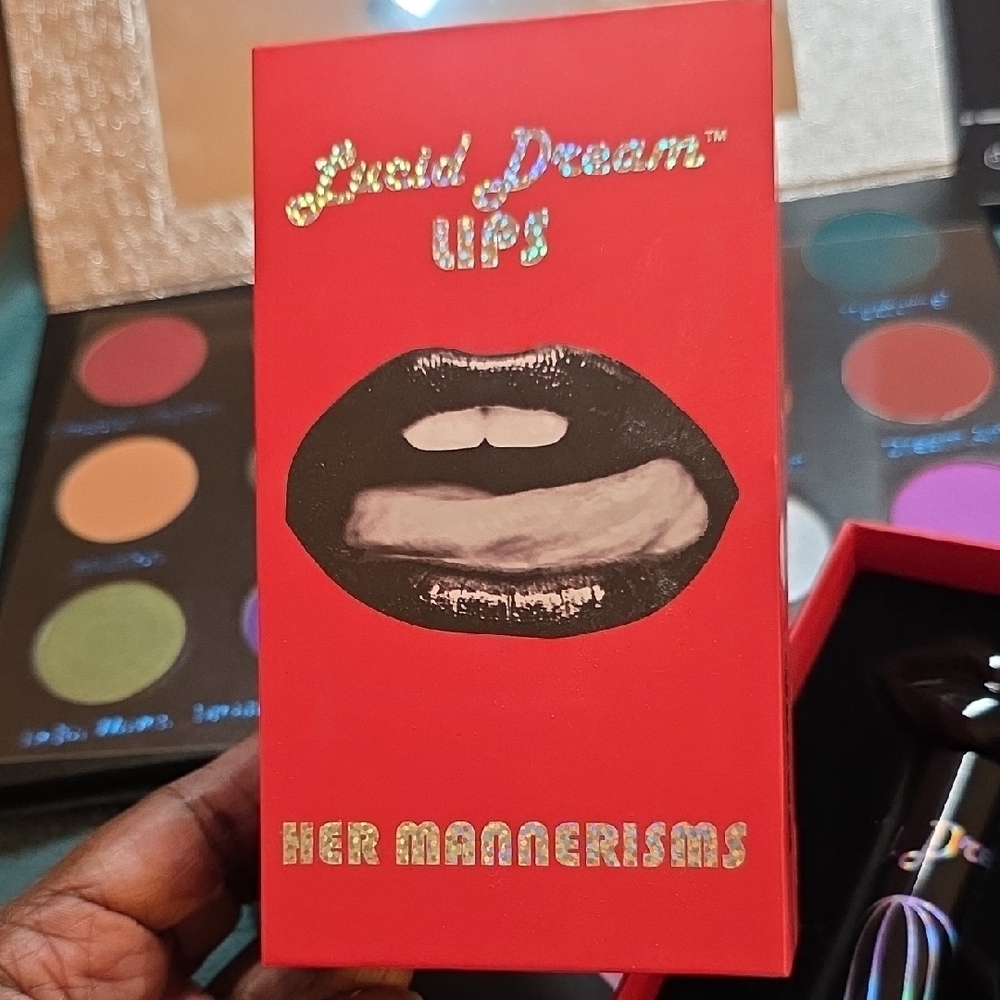Eyeshadow Palette - Bold and Vibrant Shades